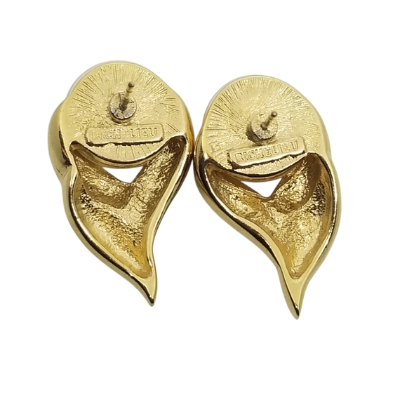 RICHELIEU VINTAGE GOLDTONE & FAUX PEARL STATEMENT EARRINGS - Picture 5 of 6